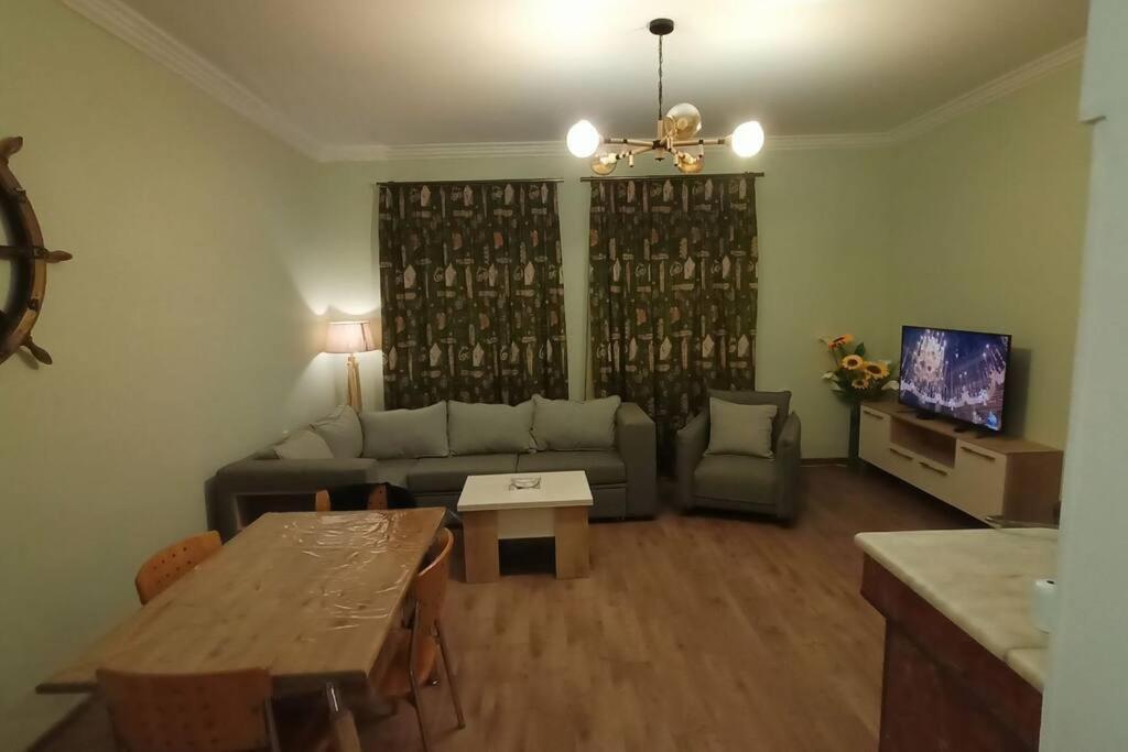 Flat 22 Apartment Tbilisi Luaran gambar
